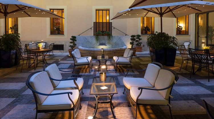 UNA Hotels Empire Roma Exterior