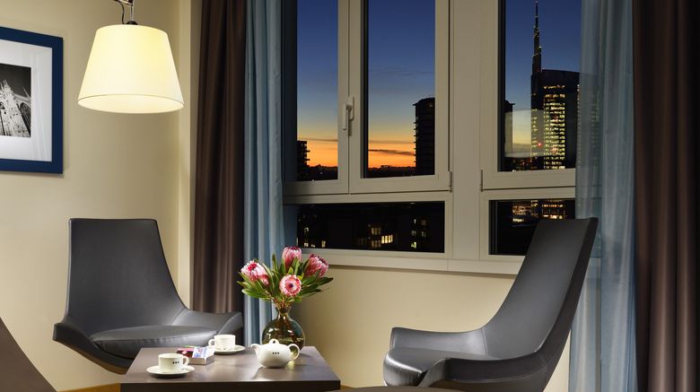 <b>UNAHOTELS Century Milano Lobby</b>. Images powered by <a href="https://www.leonardoworldwide.com/" title="Leonardo Worldwide" target="_blank">Leonardo</a>.