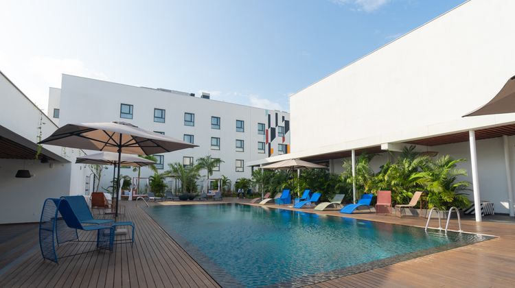 ONOMO Hotel Abidjan Airport Pool