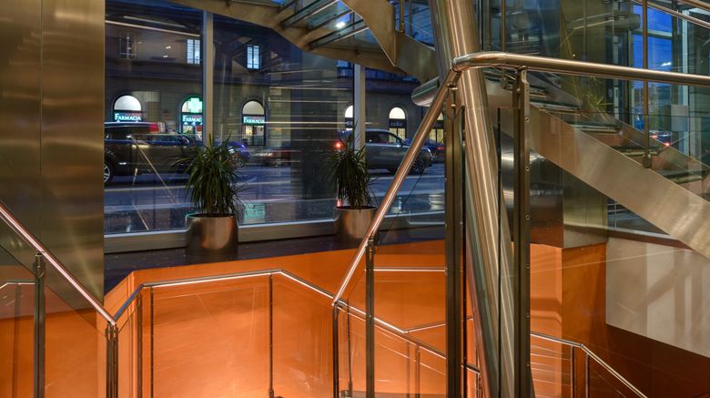 <b>UNA HOTELS Bologna Center Lobby</b>. Images powered by <a href="https://www.leonardoworldwide.com/" title="Leonardo Worldwide" target="_blank">Leonardo</a>.