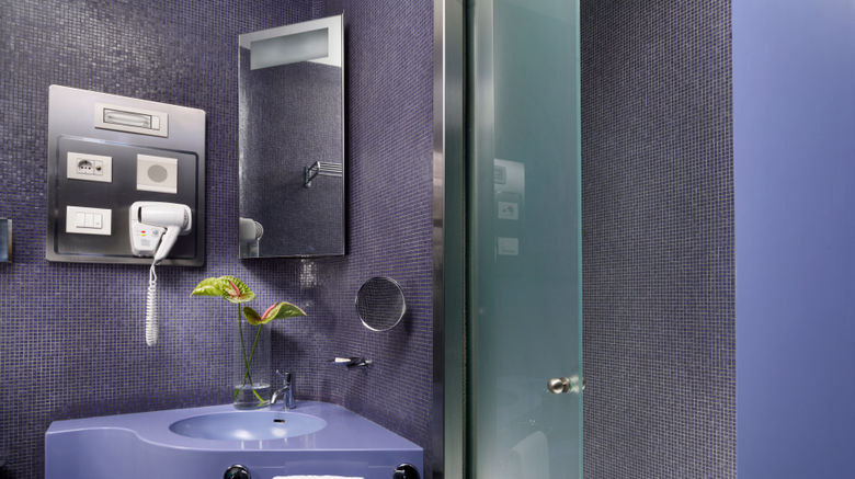 <b>UNAHOTELS Vittoria Firenze Room</b>. Images powered by <a href="https://www.leonardoworldwide.com/" title="Leonardo Worldwide" target="_blank">Leonardo</a>.