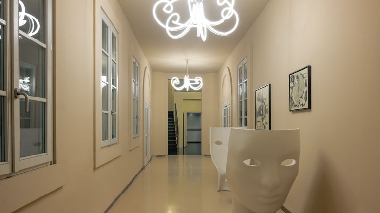<b>UNAHOTELS Vittoria Firenze Lobby</b>. Images powered by <a href="https://www.leonardoworldwide.com/" title="Leonardo Worldwide" target="_blank">Leonardo</a>.