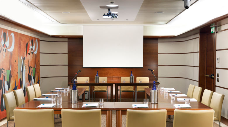 <b>UNAHOTELS Cusani Milano Meeting</b>. Images powered by <a href="https://www.leonardoworldwide.com/" title="Leonardo Worldwide" target="_blank">Leonardo</a>.
