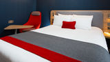 <b>Holiday Inn Express London-Hammersmith Room</b>. Images powered by <a href="https://www.leonardoworldwide.com/" title="Leonardo Worldwide" target="_blank">Leonardo</a>.