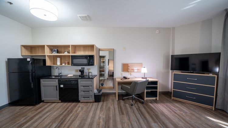 Candlewood Suites Baytown Room