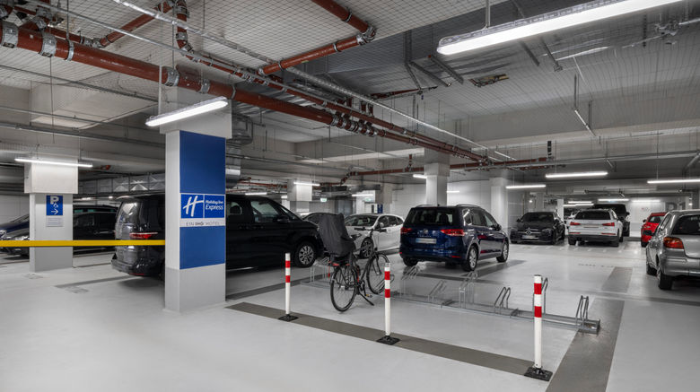 <b>Holiday Inn Express Munich City West Lobby</b>. Images powered by <a href="https://www.leonardoworldwide.com/" title="Leonardo Worldwide" target="_blank">Leonardo</a>.