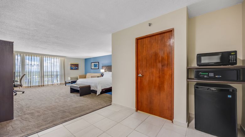 <b>Holiday Inn Ponce & Tropical Casino Room</b>. Images powered by <a href="https://www.leonardoworldwide.com/" title="Leonardo Worldwide" target="_blank">Leonardo</a>.