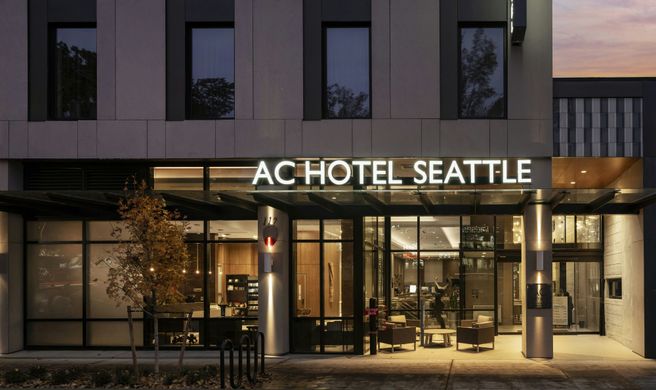 AC Hotel Seattle Downtown Exterior