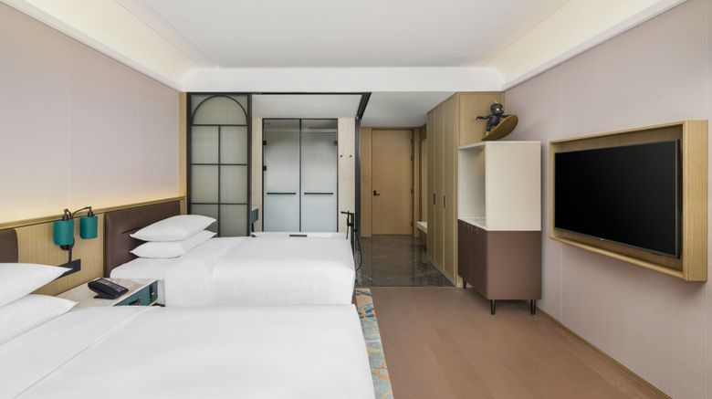 <b>Renaissance Qingdao Hotel Room</b>. Images powered by <a href="https://www.leonardoworldwide.com/" title="Leonardo Worldwide" target="_blank">Leonardo</a>.