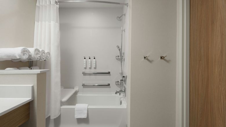 <b>Fairfield Inn & Suites Cincinnati Oakley Room</b>. Images powered by <a href="https://www.leonardoworldwide.com/" title="Leonardo Worldwide" target="_blank">Leonardo</a>.