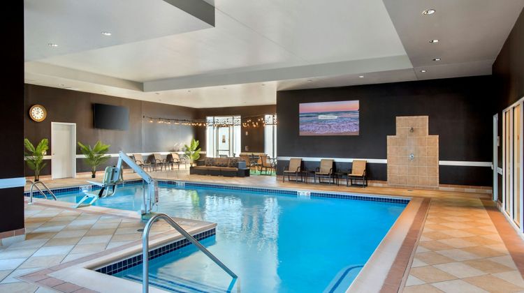 Bridgewater Marriott Pool