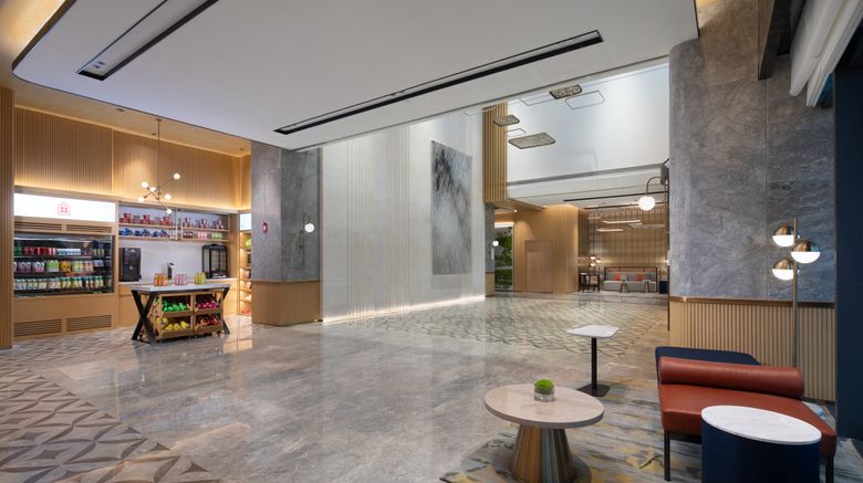 <b>Hilton Garden Inn Huaxiang Tiantan Hosp Lobby</b>. Images powered by <a href="https://www.leonardoworldwide.com/" title="Leonardo Worldwide" target="_blank">Leonardo</a>.