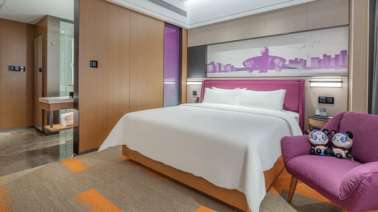 <b>Hampton Dongguan Central Square Room</b>. Images powered by <a href="https://www.leonardoworldwide.com/" title="Leonardo Worldwide" target="_blank">Leonardo</a>.