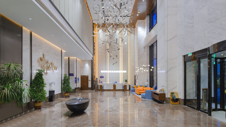 <b>Hampton by Hilton Xining Shangri-La Road Lobby</b>. Images powered by <a href="https://www.leonardoworldwide.com/" title="Leonardo Worldwide" target="_blank">Leonardo</a>.