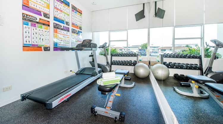 Lanai Riverside Apartments Health Club