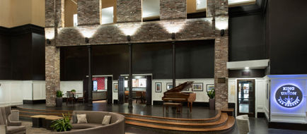 Doubletree Hotel Memphis Downtown Lobby