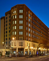 Doubletree Hotel Memphis Downtown