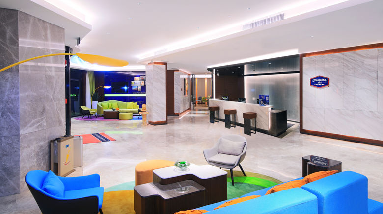 <b>Hampton by Hilton Cangzhou Xinhua Lobby</b>. Images powered by <a href="https://www.leonardoworldwide.com/" title="Leonardo Worldwide" target="_blank">Leonardo</a>.