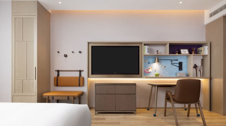 Home2 Suites by Hilton Railway Station Room