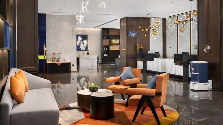<b>Hampton Inn Jining Grand Canal Lobby</b>. Images powered by <a href="https://www.leonardoworldwide.com/" title="Leonardo Worldwide" target="_blank">Leonardo</a>.