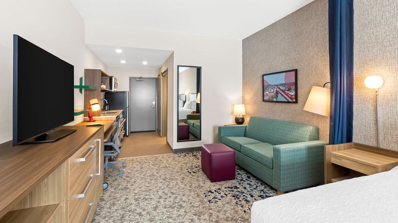 <b>Home2 Suites by Hilton Hendersonville Room</b>. Images powered by <a href="https://www.leonardoworldwide.com/" title="Leonardo Worldwide" target="_blank">Leonardo</a>.