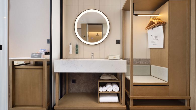 <b>Hilton Garden Inn Chengdu Chenghua Room</b>. Images powered by <a href="https://www.leonardoworldwide.com/" title="Leonardo Worldwide" target="_blank">Leonardo</a>.