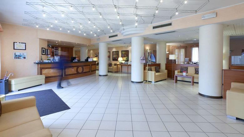 <b>UNA Hotes Occhiobello Lobby</b>. Images powered by <a href="https://www.leonardoworldwide.com/" title="Leonardo Worldwide" target="_blank">Leonardo</a>.