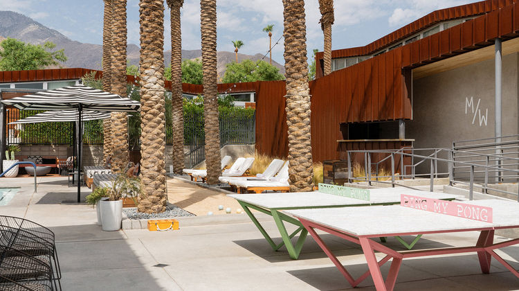 Arrive Palm Springs Pool
