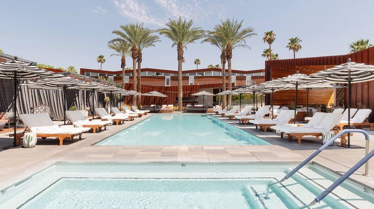 Arrive Palm Springs Pool