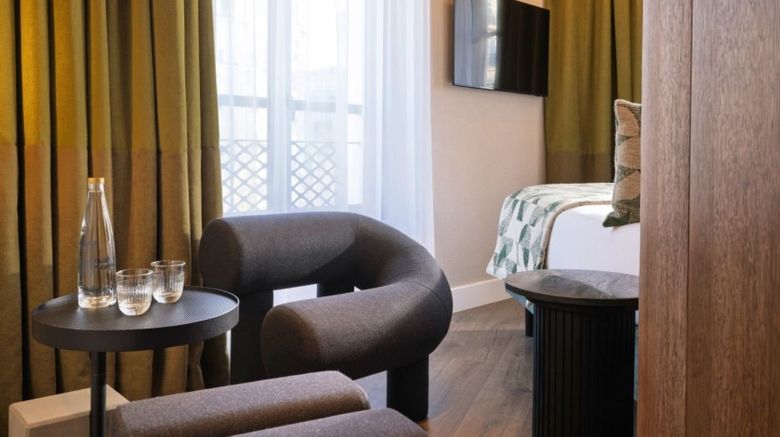 <b>Hotel Raspail Montparnasse Room</b>. Images powered by <a href="https://www.leonardoworldwide.com/" title="Leonardo Worldwide" target="_blank">Leonardo</a>.