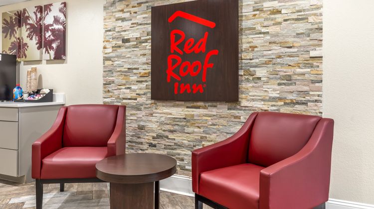 Red Roof Inn Raleigh Northeast-Downtown Lobby