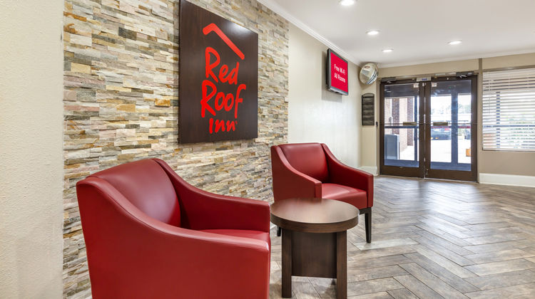 Red Roof Inn Raleigh Northeast-Downtown Lobby