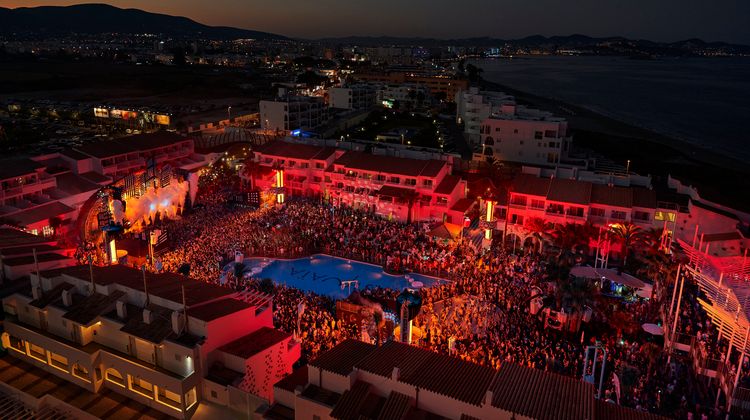 Ushuaia Beach Hotel-Adults Only Exterior