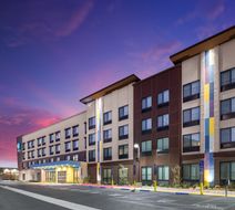 Tru by Hilton Norco Eastvale Exterior