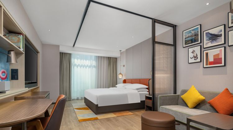 Home2 Stes by Hilton Science & Tech Park Room