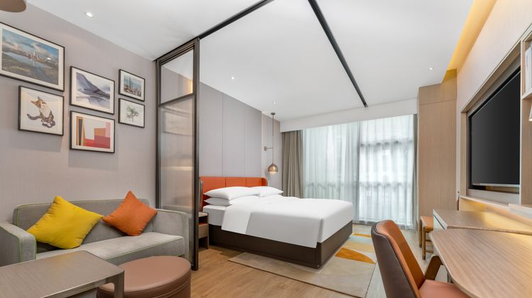 Home2 Stes by Hilton Science & Tech Park Room