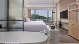DoubleTree by Hilton Shenzhen Airport Re Room