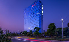 Hampton by Hilton Pingshan Station