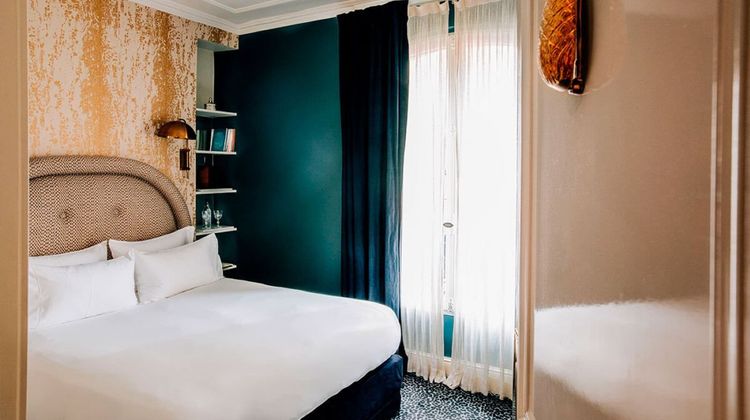 Grand Pigalle Hotel Room