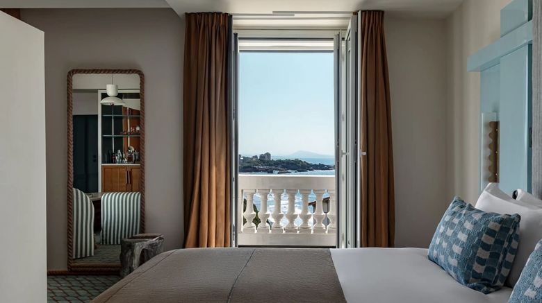 <b>Regina Experimental Biarritz Suite</b>. Images powered by <a href="https://www.leonardoworldwide.com/" title="Leonardo Worldwide" target="_blank">Leonardo</a>.