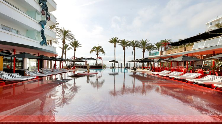 Ushuaia Beach Hotel-Adults Only Pool