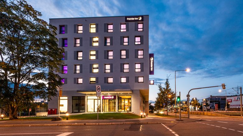 <b>Premier Inn Stuttgart Feuerbach Exterior</b>. Images powered by <a href="https://www.leonardoworldwide.com/" title="Leonardo Worldwide" target="_blank">Leonardo</a>.