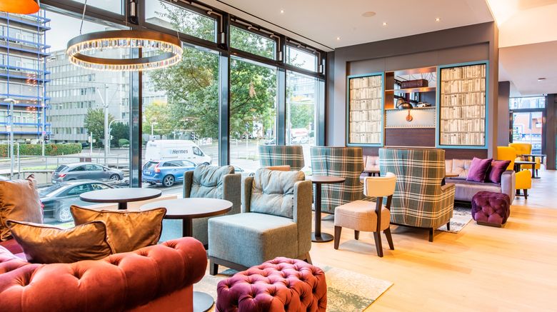 <b>Premier Inn Stuttgart Feuerbach Lobby</b>. Images powered by <a href="https://www.leonardoworldwide.com/" title="Leonardo Worldwide" target="_blank">Leonardo</a>.