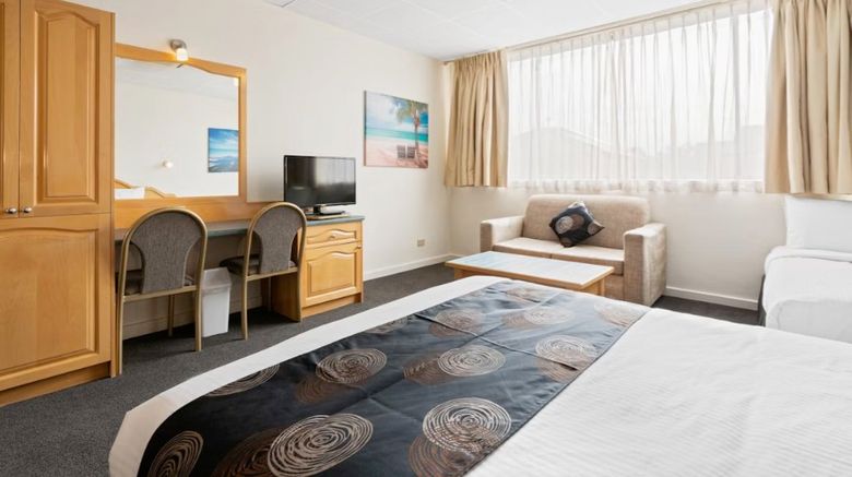 <b>Adelaide International Motel Room</b>. Images powered by <a href="https://www.leonardoworldwide.com/" title="Leonardo Worldwide" target="_blank">Leonardo</a>.