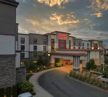 Olympic Suites Inn Exterior