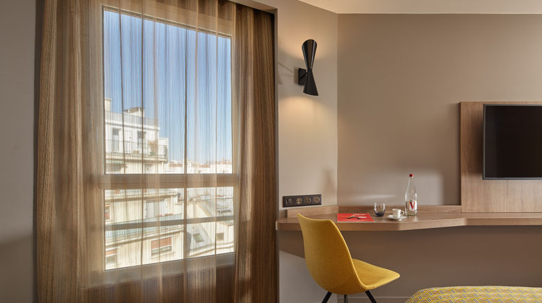 <b>Hotel Auteuil Tour Eiffel Room</b>. Images powered by <a href="https://www.leonardoworldwide.com/" title="Leonardo Worldwide" target="_blank">Leonardo</a>.