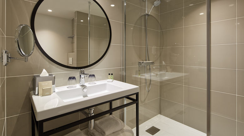 <b>Hotel Auteuil Tour Eiffel Room</b>. Images powered by <a href="https://www.leonardoworldwide.com/" title="Leonardo Worldwide" target="_blank">Leonardo</a>.
