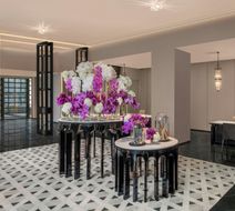The Ritz-Carlton, Bangkok Lobby