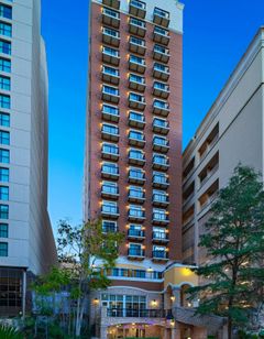 Courtyard by Marriott Riverwalk
