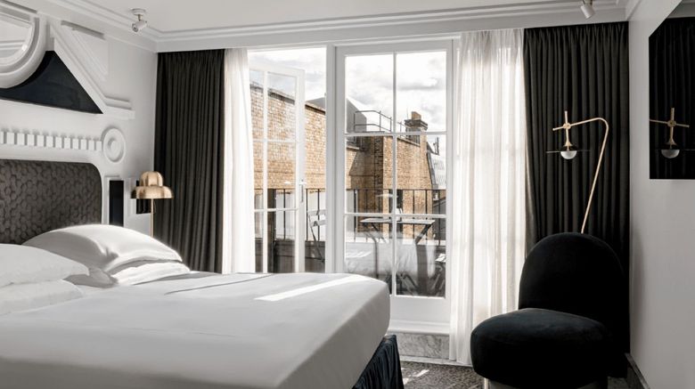 <b>Henrietta Hotel Room</b>. Images powered by <a href="https://www.leonardoworldwide.com/" title="Leonardo Worldwide" target="_blank">Leonardo</a>.